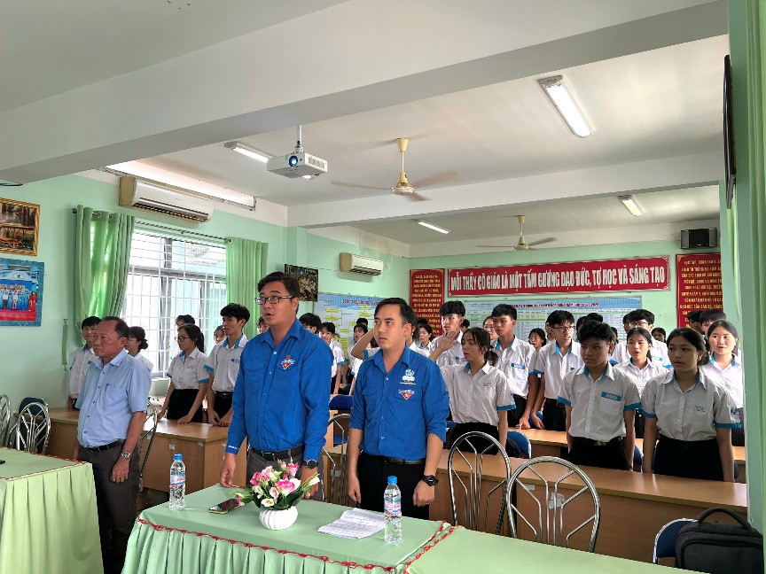 KẾT NẠP ĐOÀN